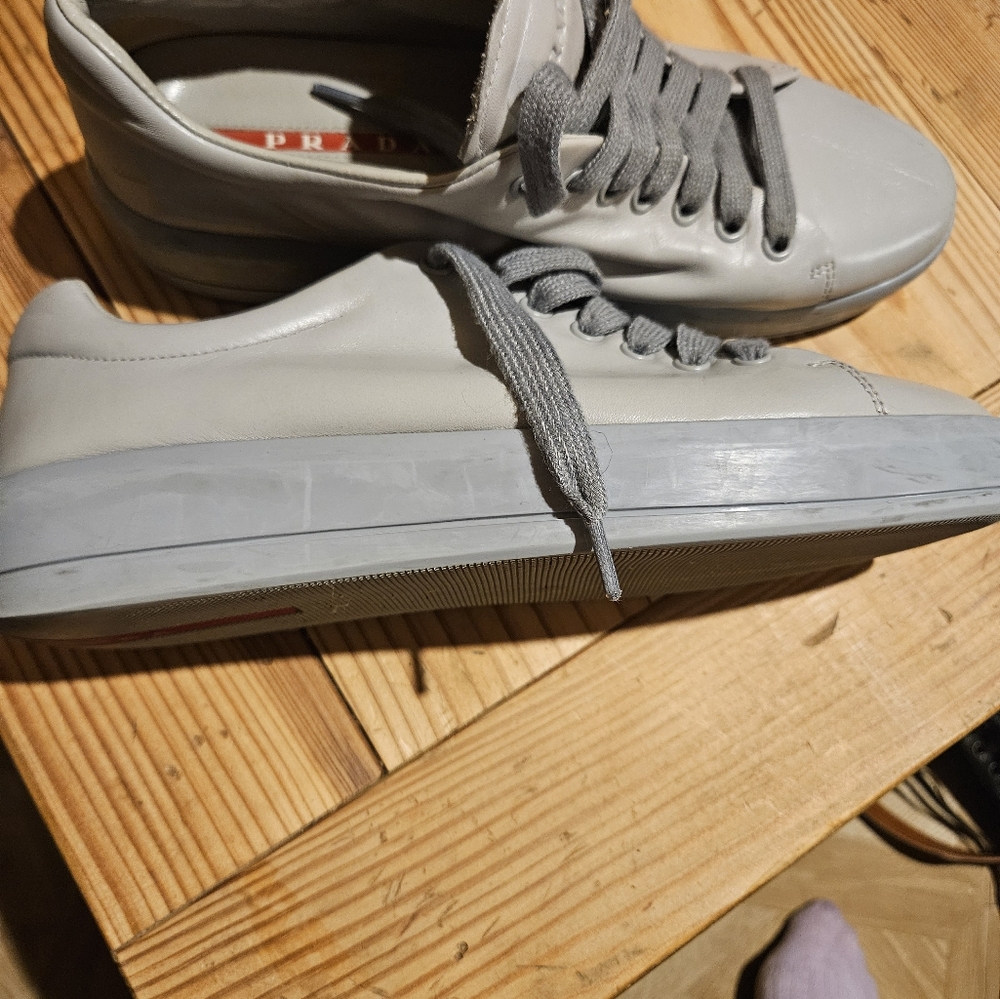 PRADA grey leather low sneakers - Picture 3 of 6